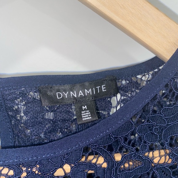 Dynamite Lace Blouse - Picture 3 of 3